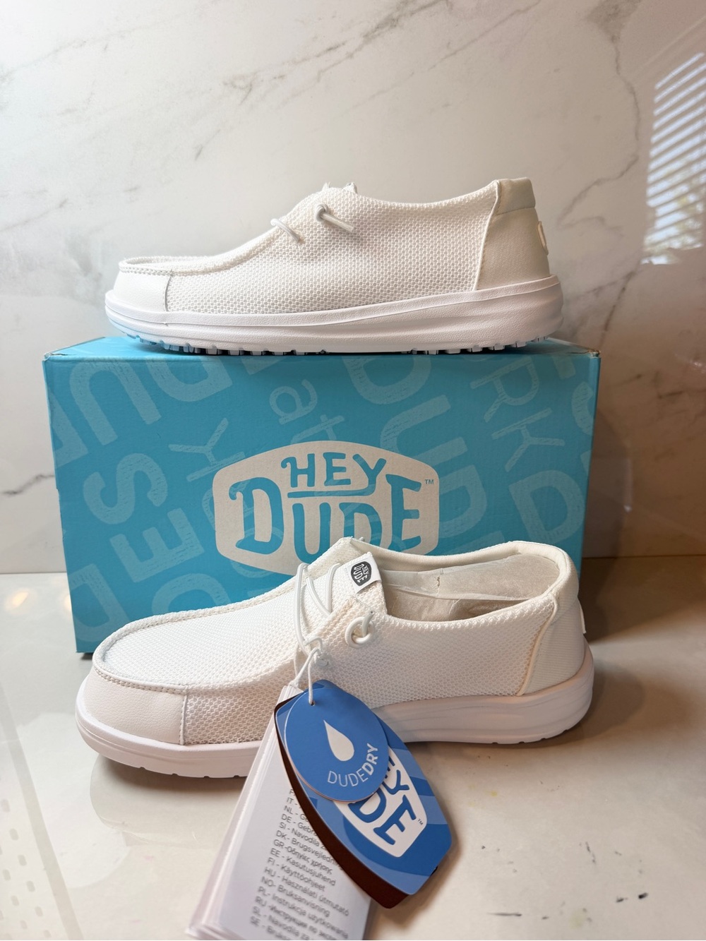 New In Box - Hey Dudes Women’s Wendy Stretch Sox Show | White - Picture 2 of 7